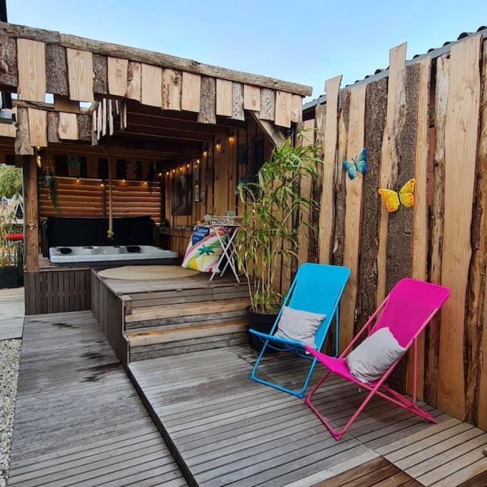 Wellness Chalet Met Jacuzzi, Sauna, Omheinde Tuin, Sint Annaland Dış mekan fotoğraf
