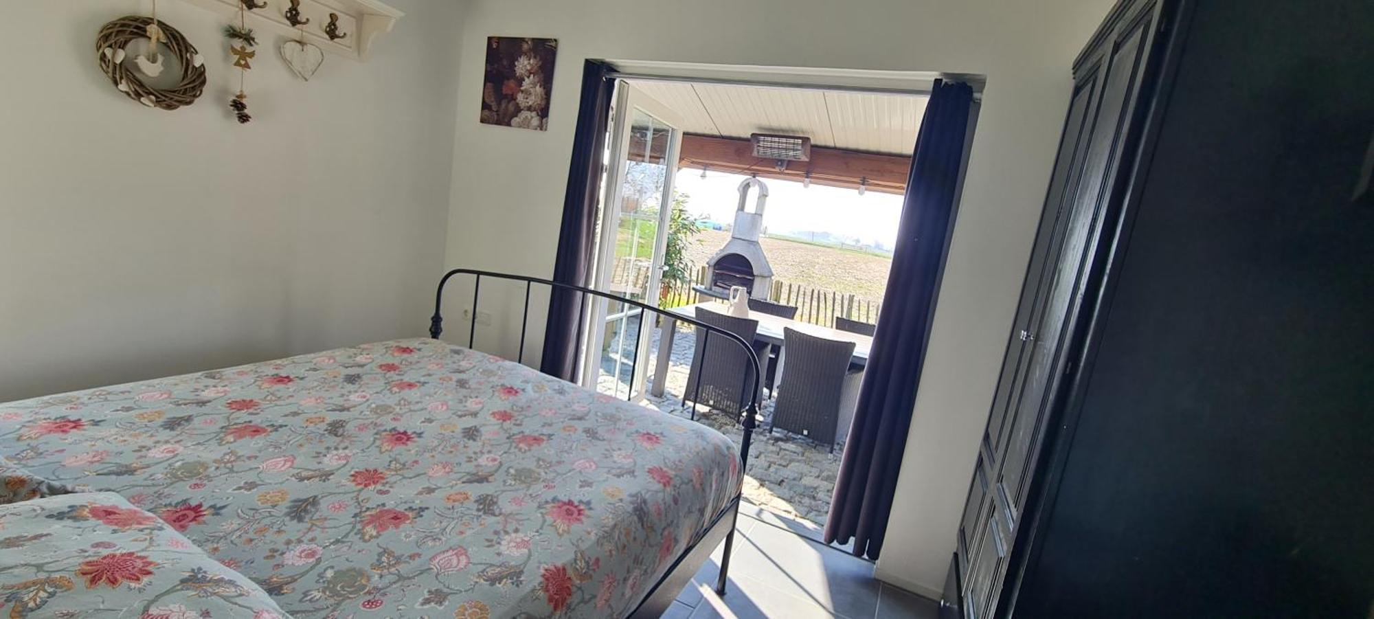 Wellness Chalet Met Jacuzzi, Sauna, Omheinde Tuin, Sint Annaland Dış mekan fotoğraf