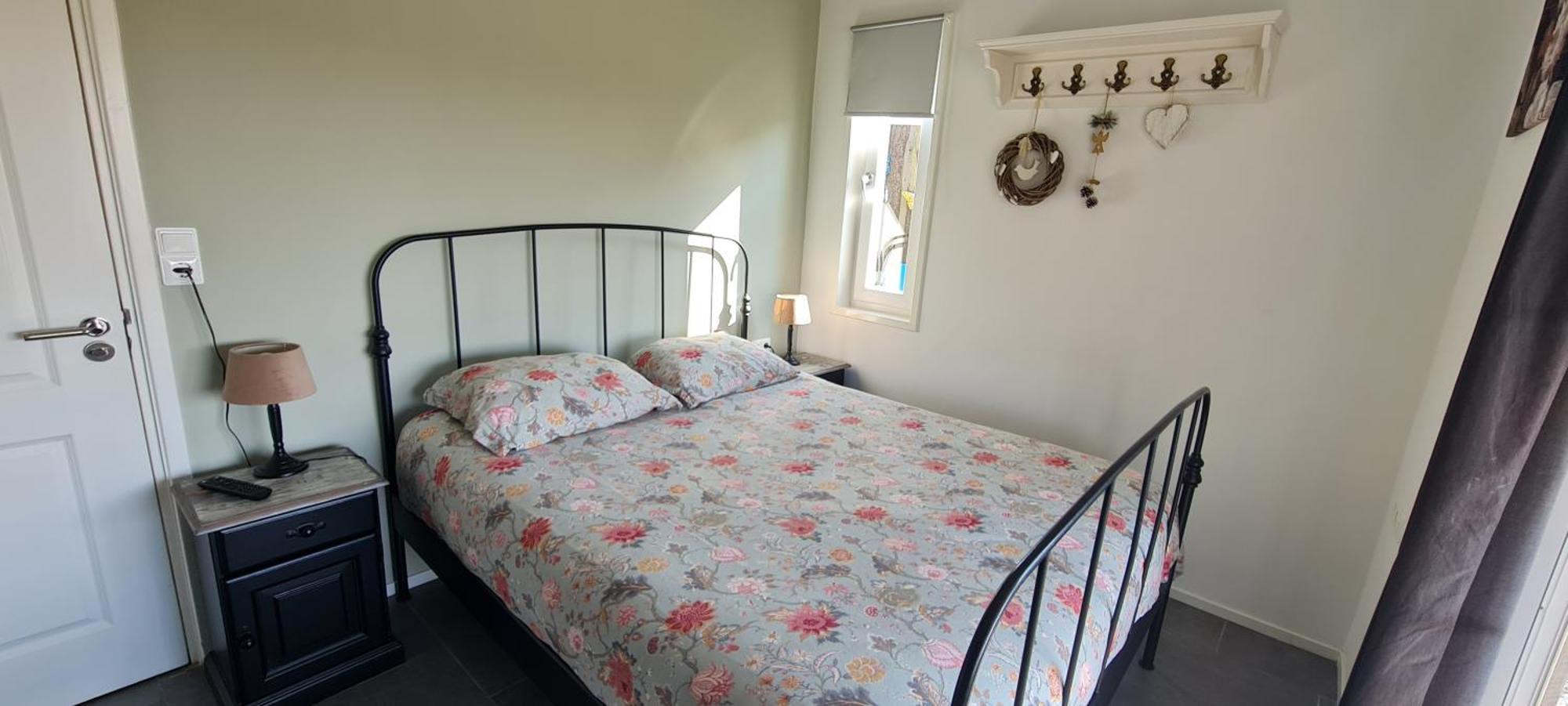 Wellness Chalet Met Jacuzzi, Sauna, Omheinde Tuin, Sint Annaland Dış mekan fotoğraf
